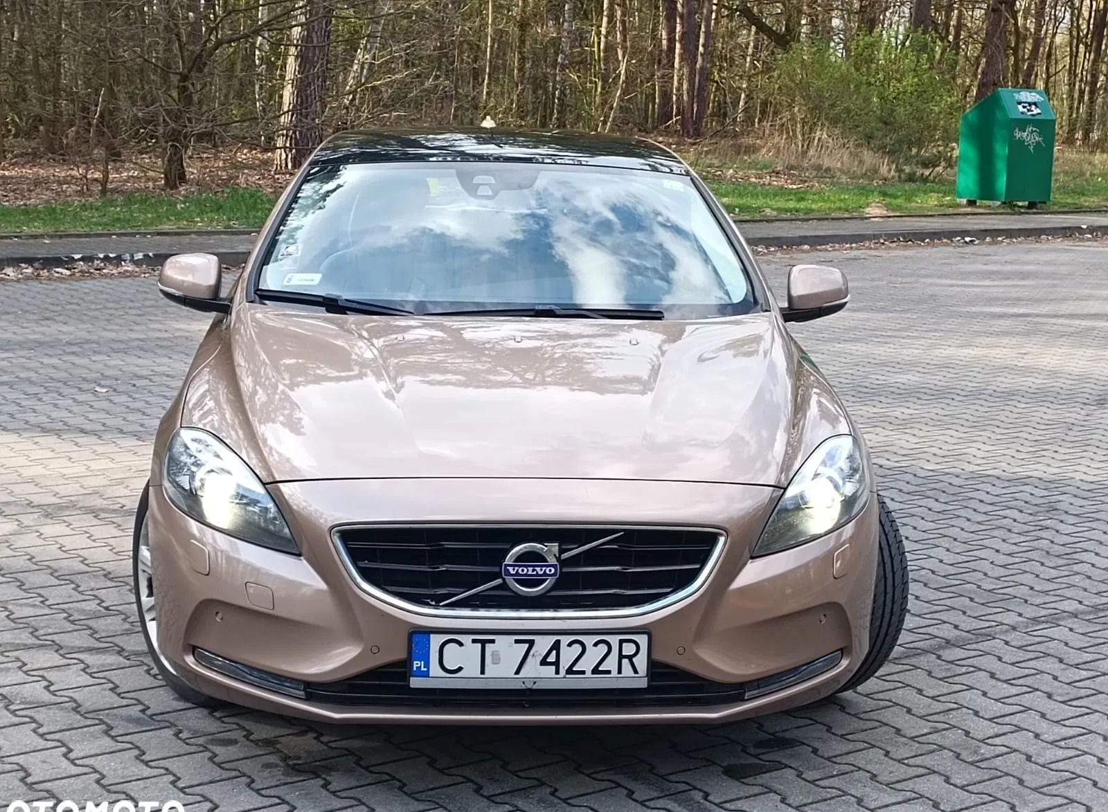 volvo Volvo V40 cena 35900 przebieg: 302000, rok produkcji 2013 z Żerków